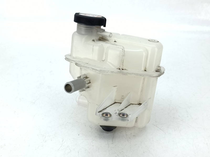Recambio de deposito expansion para toyota yaris (_p13_) 1.5 hybrid (nhp130_) referencia OEM IAM G92A052011  