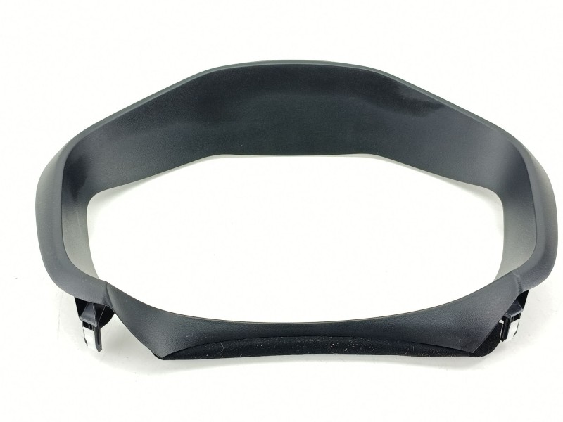 Recambio de moldura para toyota yaris (_p13_) 1.5 hybrid (nhp130_) referencia OEM IAM 554110D250  