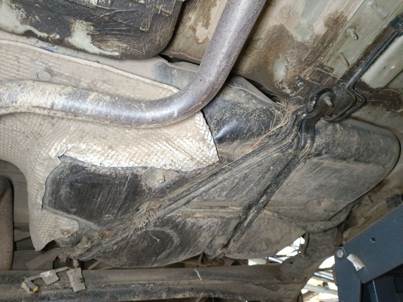 Recambio de deposito combustible para peugeot partner furgoneta/monovolumen 1.6 hdi referencia OEM IAM 1607153980  