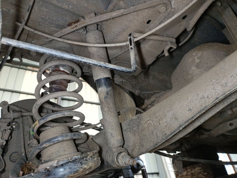 Recambio de amortiguador trasero izquierdo para peugeot partner furgoneta/monovolumen 1.6 hdi referencia OEM IAM 5206QN  