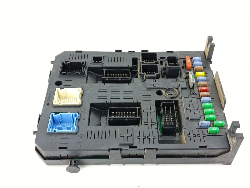 Recambio de caja reles / fusibles para peugeot partner furgoneta/monovolumen 1.6 hdi referencia OEM IAM 967847708001  
