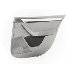 GUARNECIDO PUERTA TRASERA DERECHA 5E5867212 