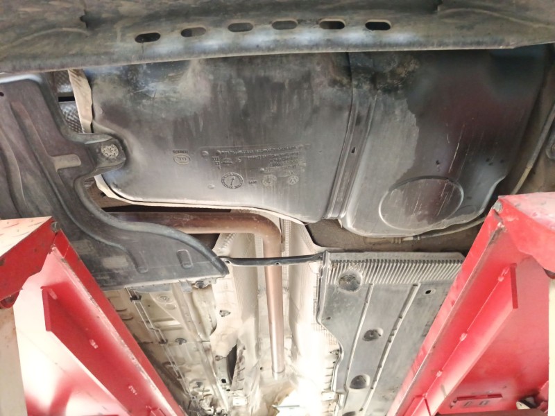 Recambio de deposito combustible para skoda octavia iii (5e3, nl3, nr3) 1.6 tdi referencia OEM IAM 5Q0201060ET  