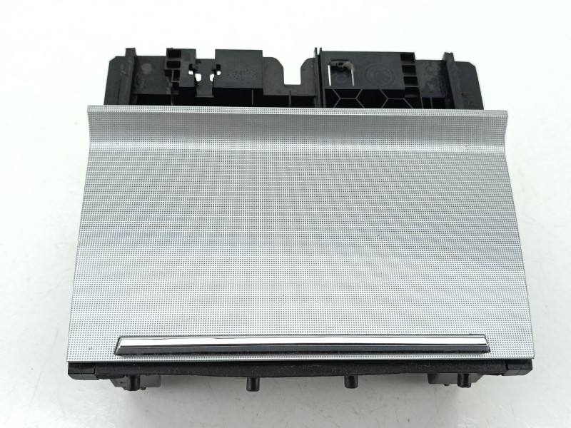 Recambio de cenicero para skoda octavia iii (5e3, nl3, nr3) 1.6 tdi referencia OEM IAM 5E1863077B  