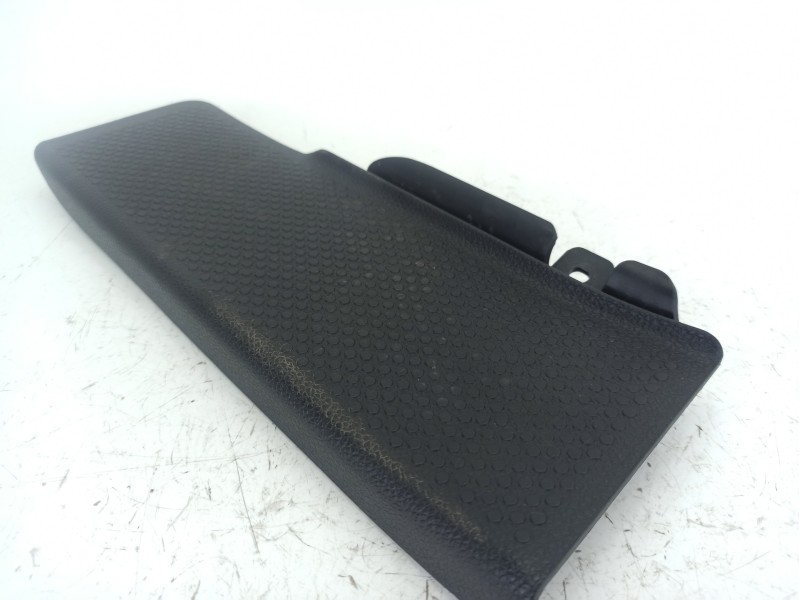 Recambio de moldura para volkswagen golf plus v (5m1, 521) 1.2 tsi referencia OEM IAM 1K1864777B  