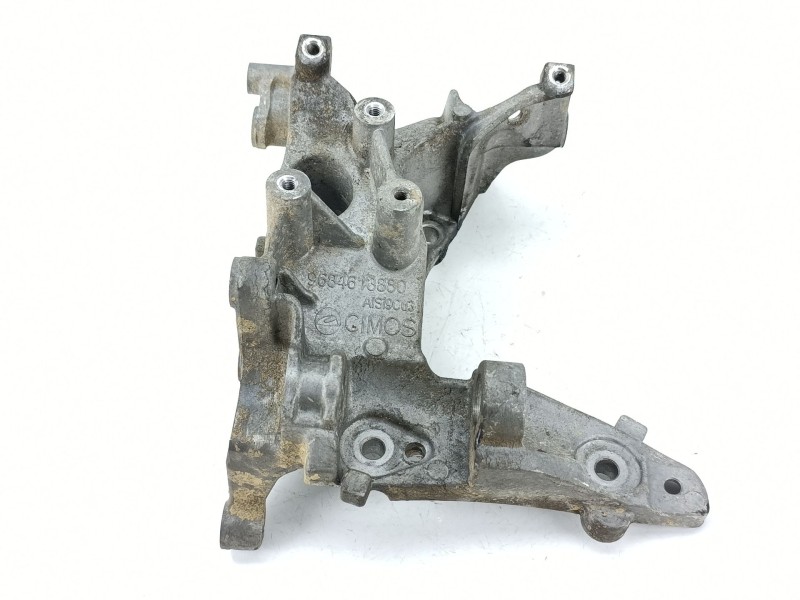 Recambio de soporte alternador para peugeot partner furgoneta/monovolumen 1.6 hdi referencia OEM IAM 9684613880  