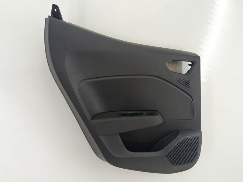 Recambio de guarnecido puerta trasera izquierda para renault clio v (b7_) tce 90 (b7mt) referencia OEM IAM 829A11818R  