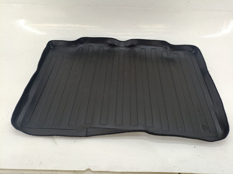 Recambio de tapa maletero para renault clio v (b7_) tce 90 (b7mt) referencia OEM IAM 8201714261  