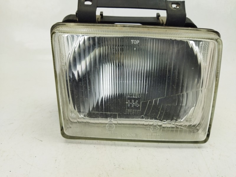 Recambio de faro derecho para opel corsa a tr berlina referencia OEM IAM 0020045  