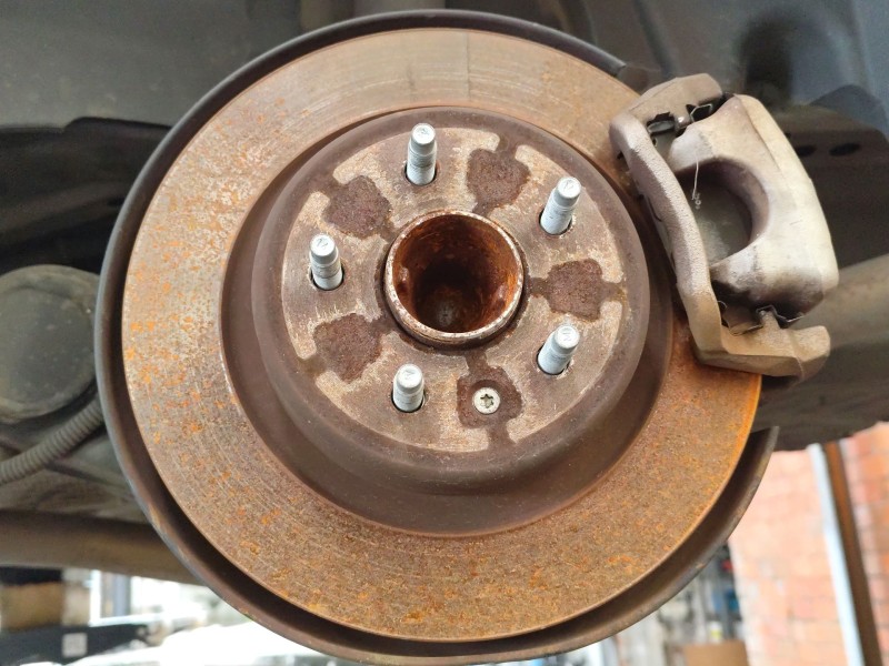 Recambio de disco de freno trasero izquierdo para opel astra k sports tourer (b16) 1.6 cdti (35) referencia OEM IAM 13515914  