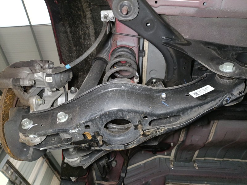 Recambio de brazo suspension inferior trasero izquierdo para hyundai tucson (nx4e, nx4a) 1.6 t-gdi hybrid referencia OEM IAM 552
