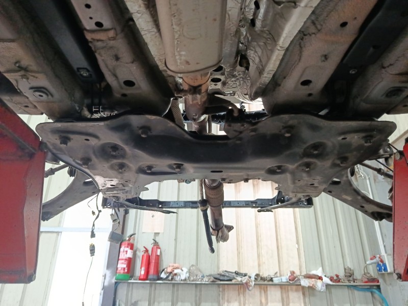 Recambio de puente delantero para jeep compass (mp, m6, mv, m7) 1.4 multiair referencia OEM IAM 68307615AA  