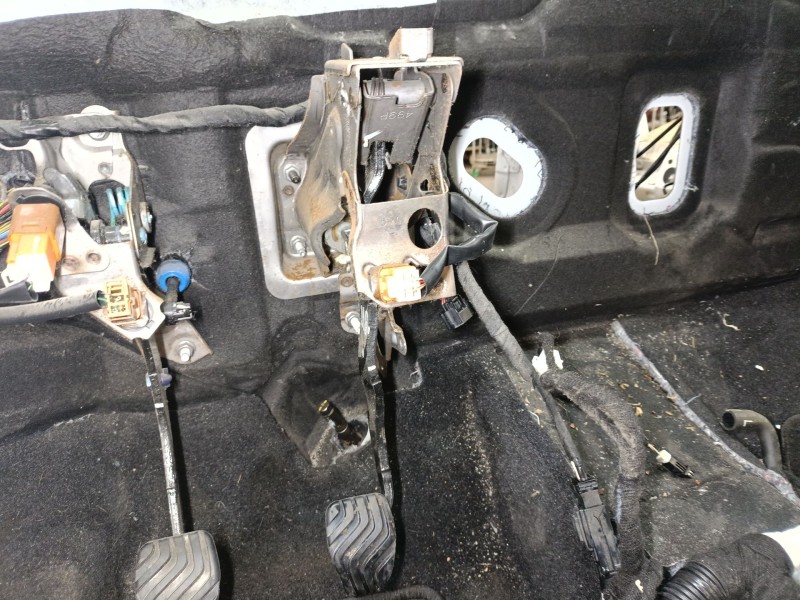 Recambio de pedal freno para nissan micra v (k14) 1.0 ig-t referencia OEM IAM   