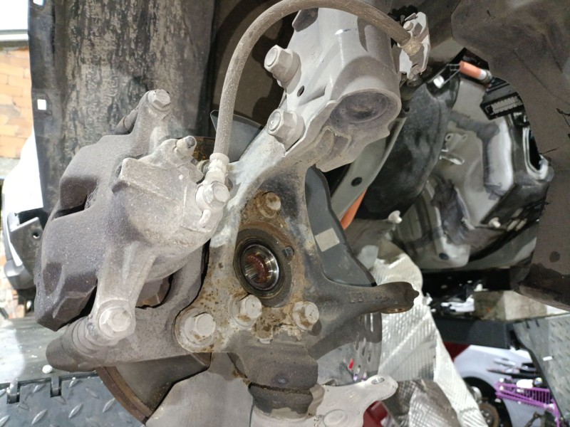 Recambio de mangueta delantera derecha para toyota c-hr (_x1_) 1.8 hybrid (zyx10_, zyx11_) referencia OEM IAM 43211F4010  
