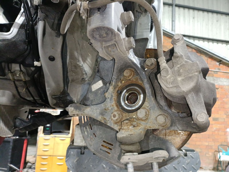 Recambio de mangueta delantera izquierda para toyota c-hr (_x1_) 1.8 hybrid (zyx10_, zyx11_) referencia OEM IAM 43212F4010  