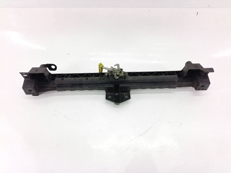 Recambio de travesaño superior para peugeot partner caja/chasis 1.6 bluehdi 100 referencia OEM IAM 7416 J3  