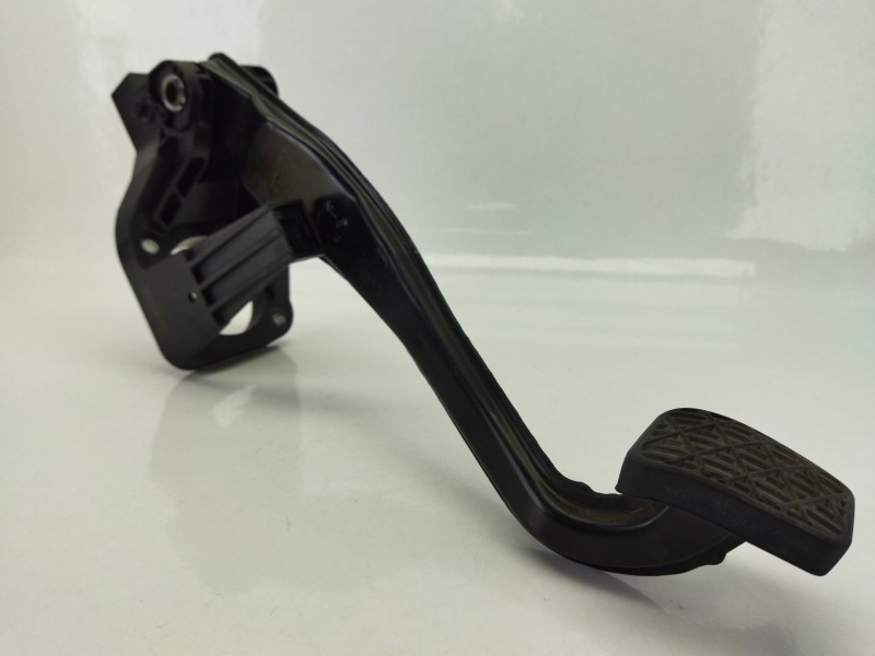 Recambio de pedal freno para mercedes-benz clase a (w176) a 180 cdi / d (176.012) referencia OEM IAM   