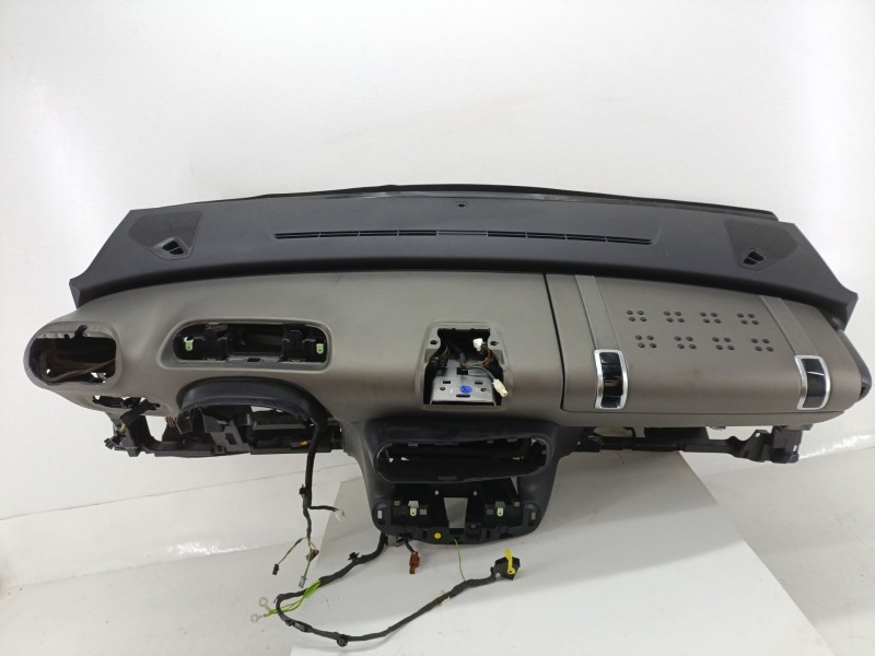 Recambio de salpicadero para citroën c4 cactus 1.2 puretech 130 referencia OEM IAM 16351278BV  