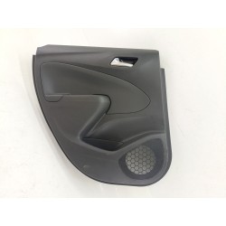 GUARNECIDO PUERTA TRASERA IZQUIERDA YQ007944YX 