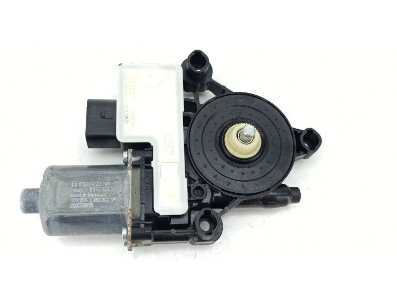 Recambio de motor elevalunas delantero derecho para bmw z4 roadster (g29) sdrive 20 i referencia OEM IAM 5A44096  