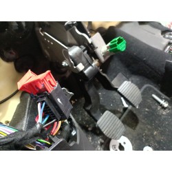 PEDAL EMBRAGUE 