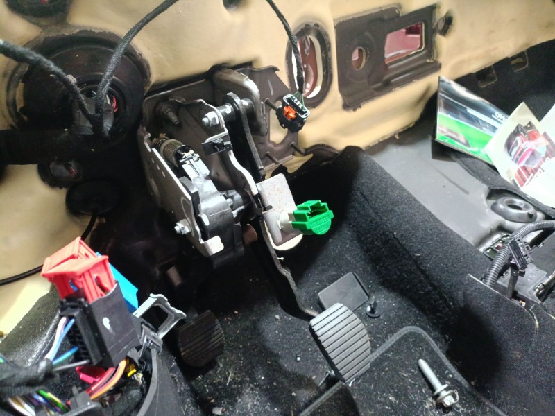 Recambio de pedal freno para opel crossland x / crossland (p17, p2qo) 1.2 (75) referencia OEM IAM   