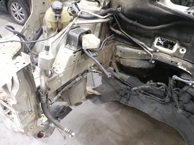 Recambio de tubos aire acondicionado para peugeot partner caja/chasis 1.6 bluehdi 100 referencia OEM IAM 6477D4  