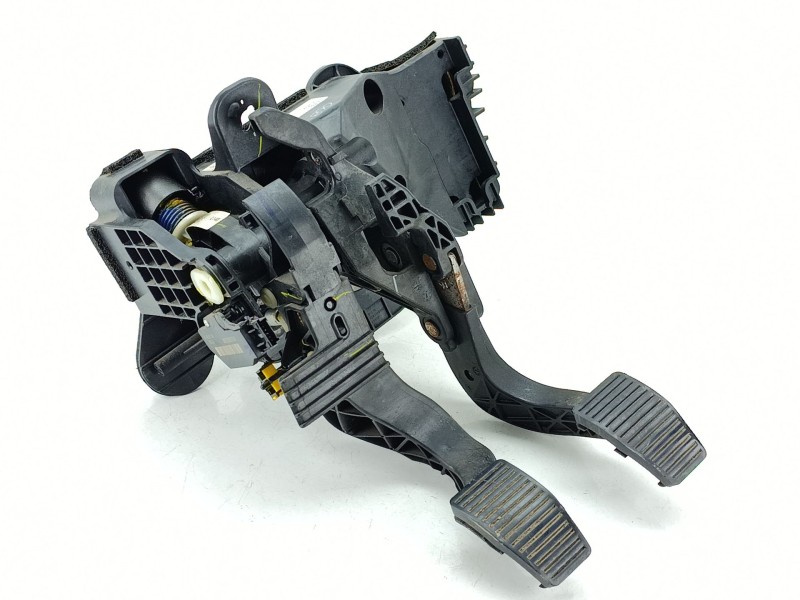 Recambio de pedalera completa para jeep compass (mp, m6, mv, m7) 1.4 multiair referencia OEM IAM P68319940AA  