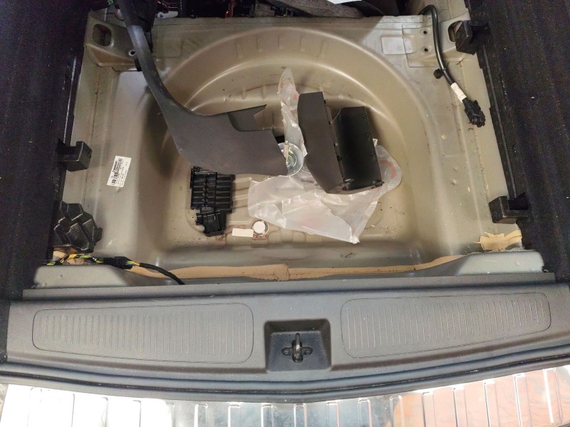 Recambio de moldura para opel astra k sports tourer (b16) 1.6 cdti (35) referencia OEM IAM 13483014  