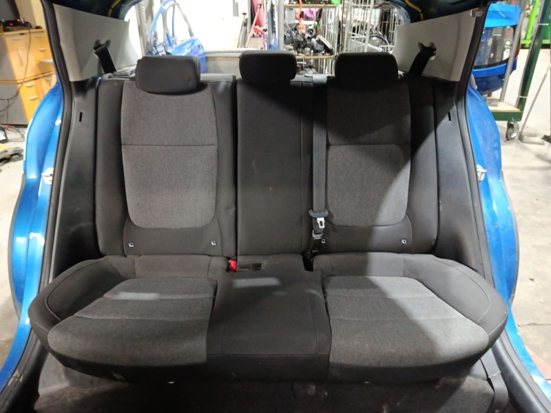 Recambio de asientos traseros para kia stonic (yb) 1.2 cvvt referencia OEM IAM 5041349  