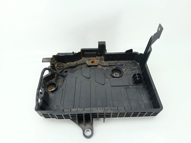 Recambio de soporte bateria para dacia sandero iii 1.0 sce 65 referencia OEM IAM 648946748R  