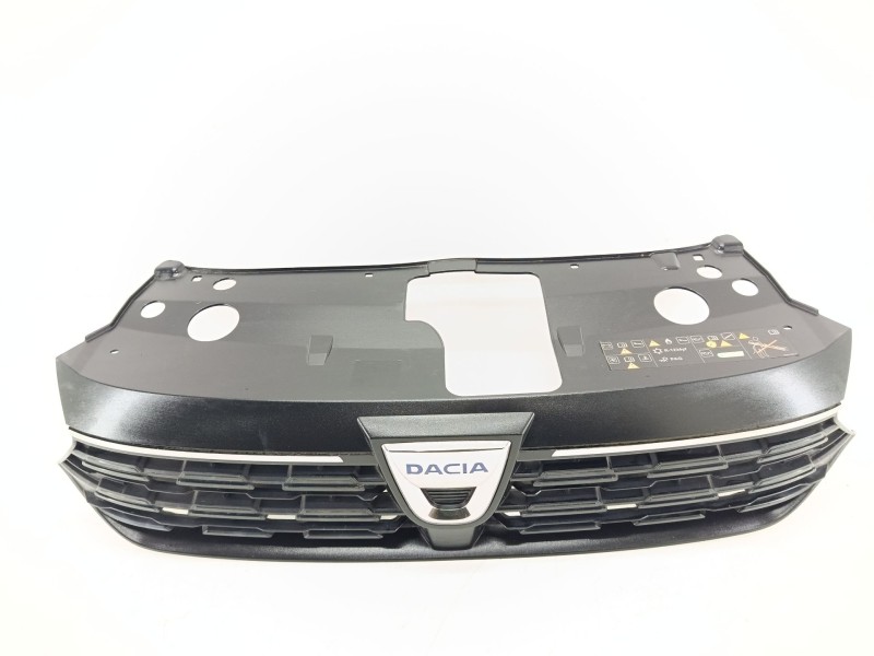 Recambio de rejilla paragolpes delantero para dacia sandero iii 1.0 sce 65 referencia OEM IAM 623105350R  