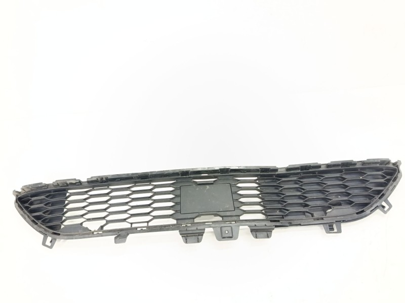 Recambio de rejilla paragolpes delantero para dacia sandero iii 1.0 sce 65 referencia OEM IAM 622545973R  