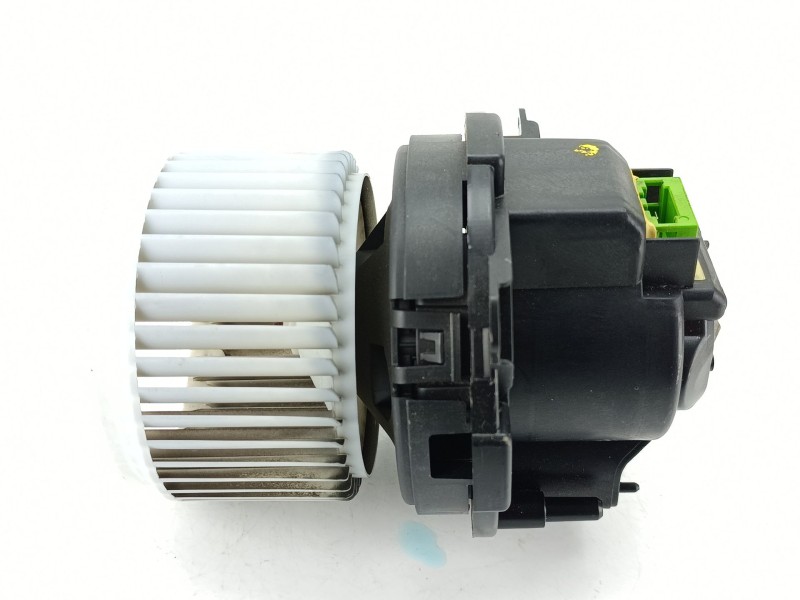 Recambio de motor calefaccion para dacia sandero iii 1.0 sce 65 referencia OEM IAM 278607174R  
