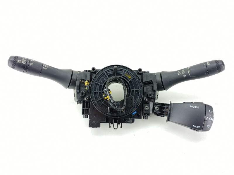 Recambio de mando multifuncion para dacia sandero iii 1.0 sce 65 referencia OEM IAM 255671005R  