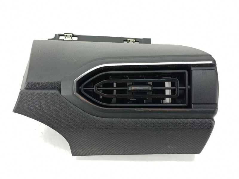 Recambio de rejilla aireadora para dacia sandero iii 1.0 sce 65 referencia OEM IAM 687612916R  