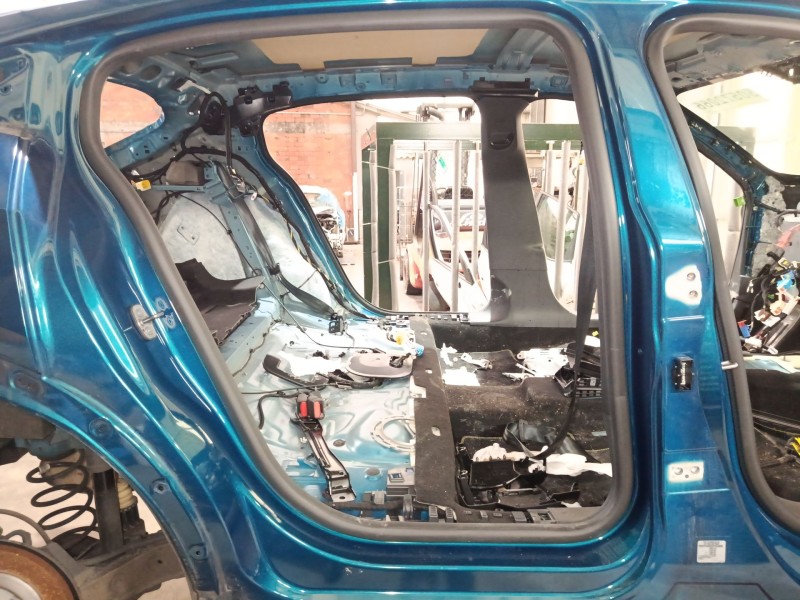 Recambio de gomas contorno puerta para peugeot 408 ii (fp_, f3_, fm_) puretech 130 referencia OEM IAM   