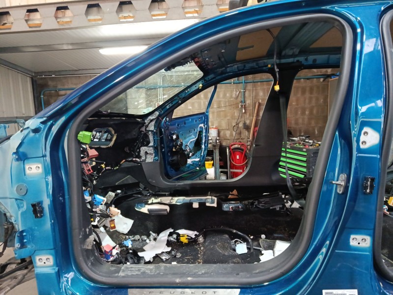 Recambio de gomas contorno puerta para peugeot 408 ii (fp_, f3_, fm_) puretech 130 referencia OEM IAM   