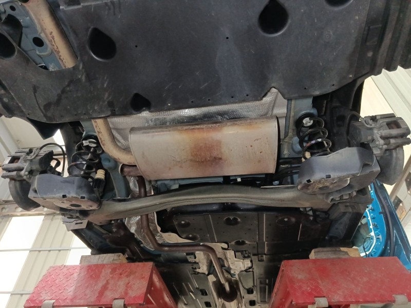 Recambio de puente trasero para peugeot 408 ii (fp_, f3_, fm_) puretech 130 referencia OEM IAM 9833974880  