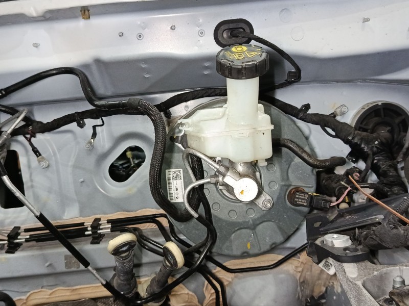 Recambio de servofreno para dacia sandero iii 1.0 sce 65 referencia OEM IAM 472101095R  