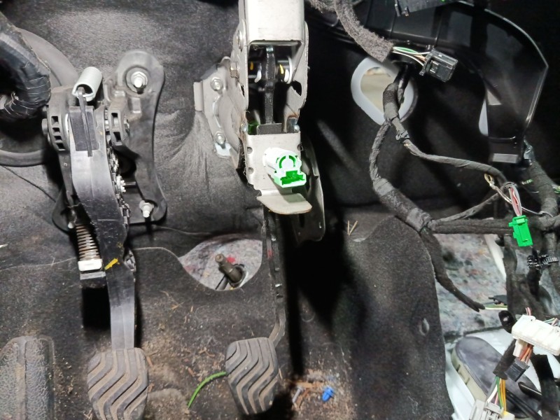 Recambio de pedal freno para dacia sandero iii 1.0 sce 65 referencia OEM IAM 465016808R  