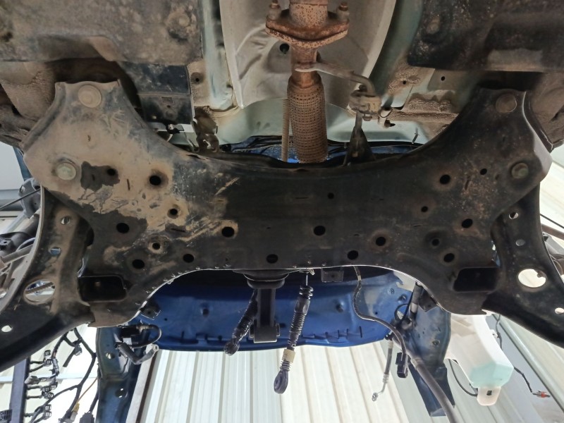 Recambio de puente delantero para kia stonic (yb) 1.2 cvvt referencia OEM IAM 8093Y700  