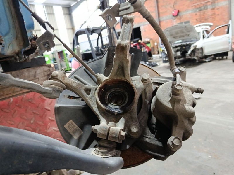 Recambio de mangueta delantera izquierda para kia stonic (yb) 1.2 cvvt referencia OEM IAM 51715H8000  