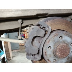 PINZA FRENO TRASERA DERECHA 2N0615424 