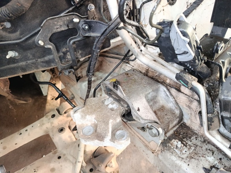 Recambio de soporte cambio para volkswagen crafter furgoneta (sy_, sx_) 2.0 tdi referencia OEM IAM 2N0199555K  