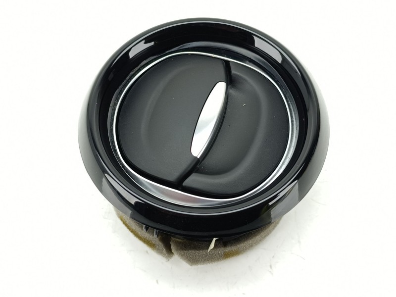 Recambio de rejilla aireadora para renault clio iv (bh_) 0.9 tce 90 referencia OEM IAM 687608143R  