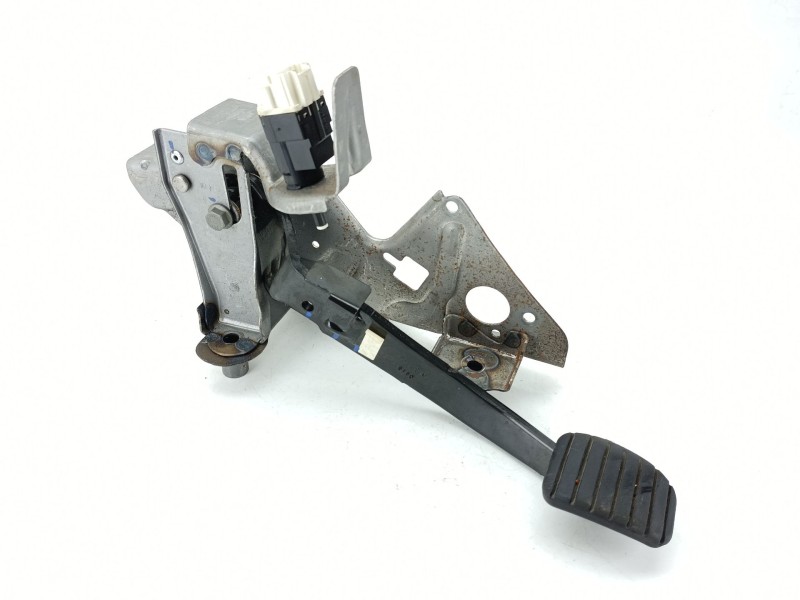 Recambio de pedal freno para renault clio iv (bh_) 0.9 tce 90 referencia OEM IAM 465013423R  