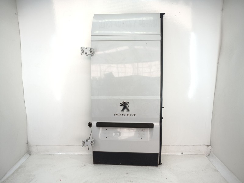 Recambio de porton trasero izquierdo para peugeot boxer furgoneta 2.2 bluehdi 140 referencia OEM IAM 1617322980  