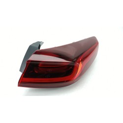 PILOTO TRASERO DERECHO 92402J7350 