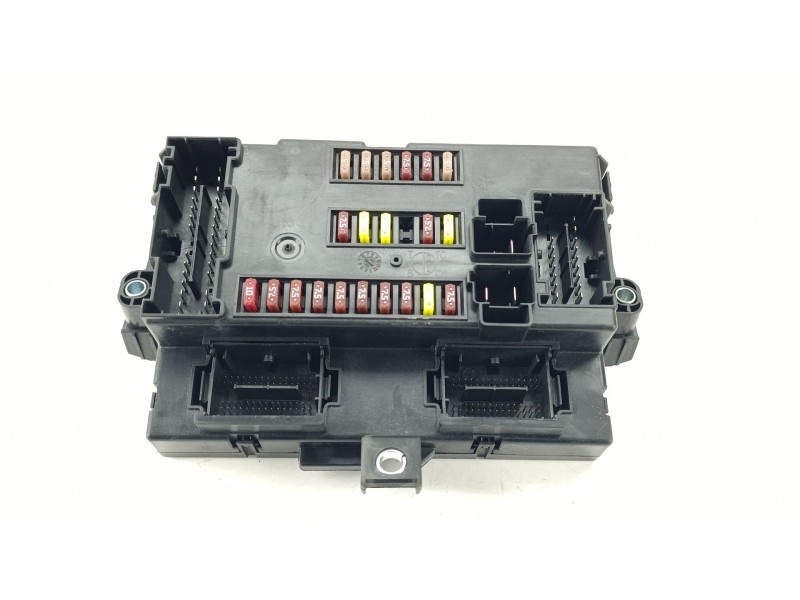 Recambio de caja reles / fusibles para peugeot boxer furgoneta 2.2 bluehdi 140 referencia OEM IAM 4251135386  
